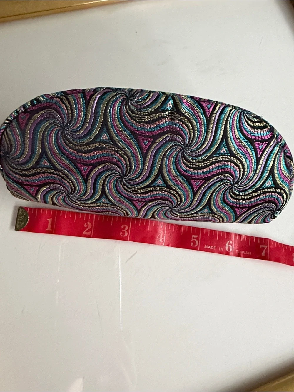 Vintage Psychedelic Swirl Soft Cushioned Eyeglass Case | Zippered Glasses Pouch